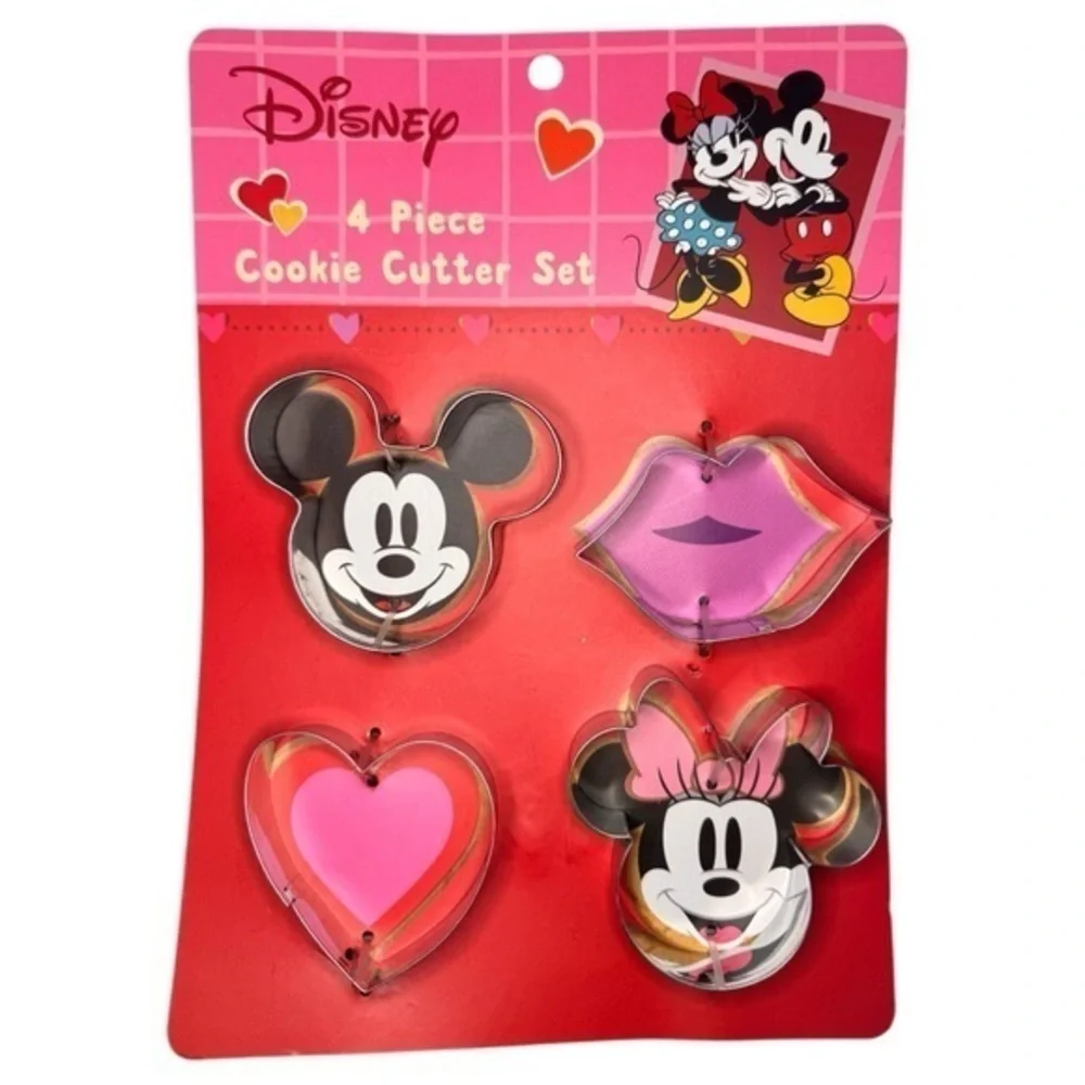 5/$25 Disney Mickey Minnie Mouse 4 Piece Cookie Cutter Set